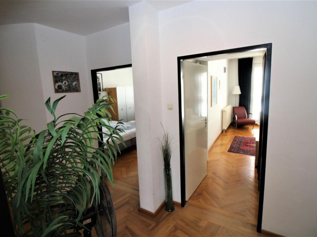 Apartment Opera By Interhome Wien Exteriör bild